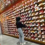 Nadia Azmi - Facebook
