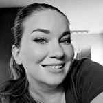 Nadia Becker - @poweronamazon - Instagram