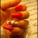 @nadiaciottinails - Instagram