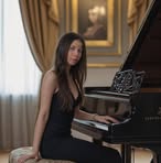 Nadia Karavan - Facebook