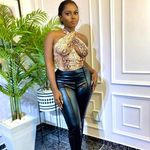 NadiaLarry - @favorola70 - Instagram