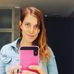 Nadia Schuster - Facebook