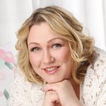 Nadine John - @nadine.john.75 - Instagram