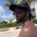 Naeem Smith Sr. - @ms_linda_son - Instagram