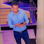 Najma Farah - Facebook