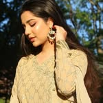 Najma Javed - @najmaknowss - Instagram