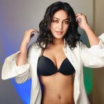 Nalini Singh - @nalineesingh_ - Instagram