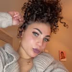 Annie Hood - @annie.hood13 - Instagram