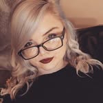 Hannah Jones - @nancy.botwin - Instagram