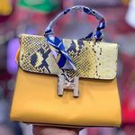 Nancy Lucy - @lucyfashion_beuty - Instagram
