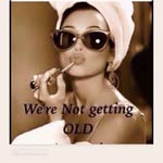 Nancy Shores  Posh Ambassador - @sbratshores - Instagram