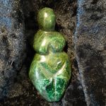 Nancy George-Steed - @gaias_place - Instagram