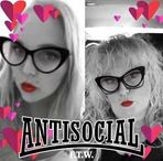 Nannette Bourne - Facebook