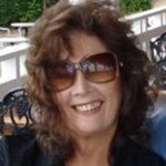 Nanette Fraser - @lambisland - Instagram