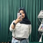 @naomiashm - Instagram