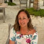 Naomi Comer - @naomi.comer26 - Instagram