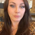 Naomi Connell - @naomi.connell.5 - Instagram