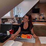 Naomi Curry - @naomicurry14 - Instagram