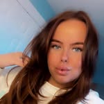 Naomi Devlin - @naomidevlinx - Instagram