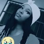 Quëen girl - @naomieganguia - Instagram