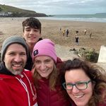 Naomi Weeks - @naiweeks - Instagram