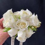 Natalie Beatty - @flowersfrommoray - Instagram