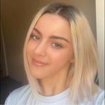 Natalie Clare - Facebook