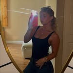 N - @natalie._davison - Instagram