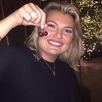 Natalie Emma - Facebook