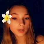 Natalie Friend - @natalie_.friend - Instagram