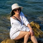 Natalie Gard - Facebook