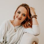Natalie Holcomb - @natalieholcomb.hair - Instagram