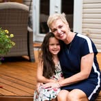Natalie Sauer - Facebook