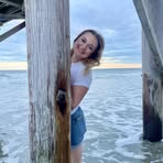 Natalie Sauer - Facebook