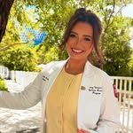 Natalie Colón, PA-S2 - @natalie.the.pa - Instagram
