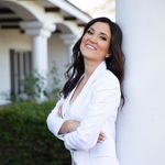 Natasha Bacon - @natashabacon - Instagram