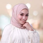 Natasha Malek - @bbeyscha - Instagram