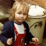Natasha Wills - @natashawills77 - Instagram