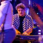 Nathaniel Ballinger - @nathanielballinger - Instagram