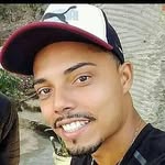 Nathan hooker - @edimilsomfilhofilhote - Instagram
