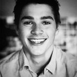 Nathaniel Matthews - @nathanielmatthews.11 - Instagram