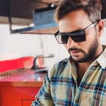 Naveed Shah - @naveed.shah5252 - Instagram