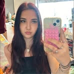 Anais Bennett - Facebook
