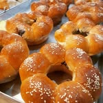 nehabakery_menerima pesanan aneka roti ,donat dan tart - @nehabakery2022 - Instagram