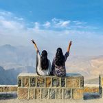 Neha Khalid - @nehablogs_ - Instagram
