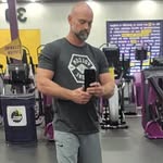 Neil Hahn - @mackdsnutz - Instagram