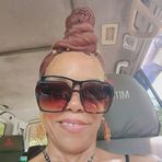 Neineal Lemons - Facebook