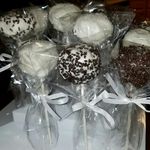 Nekeisha Smith & Nekia Calhoun - @kakesbythepop - Instagram