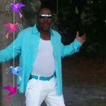 Ronnell Barton - @ronnellbarton - Instagram