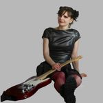 Nell Davies - @nell_davies_music - Instagram